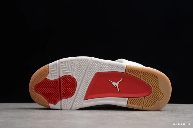 x 4 Air AO2571-100 Levi's 'White' Jordan 0614